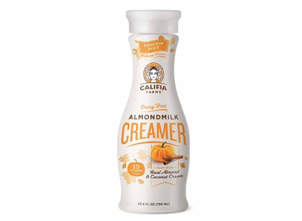 Califia Farms Mandelmilch Creamer Flasche