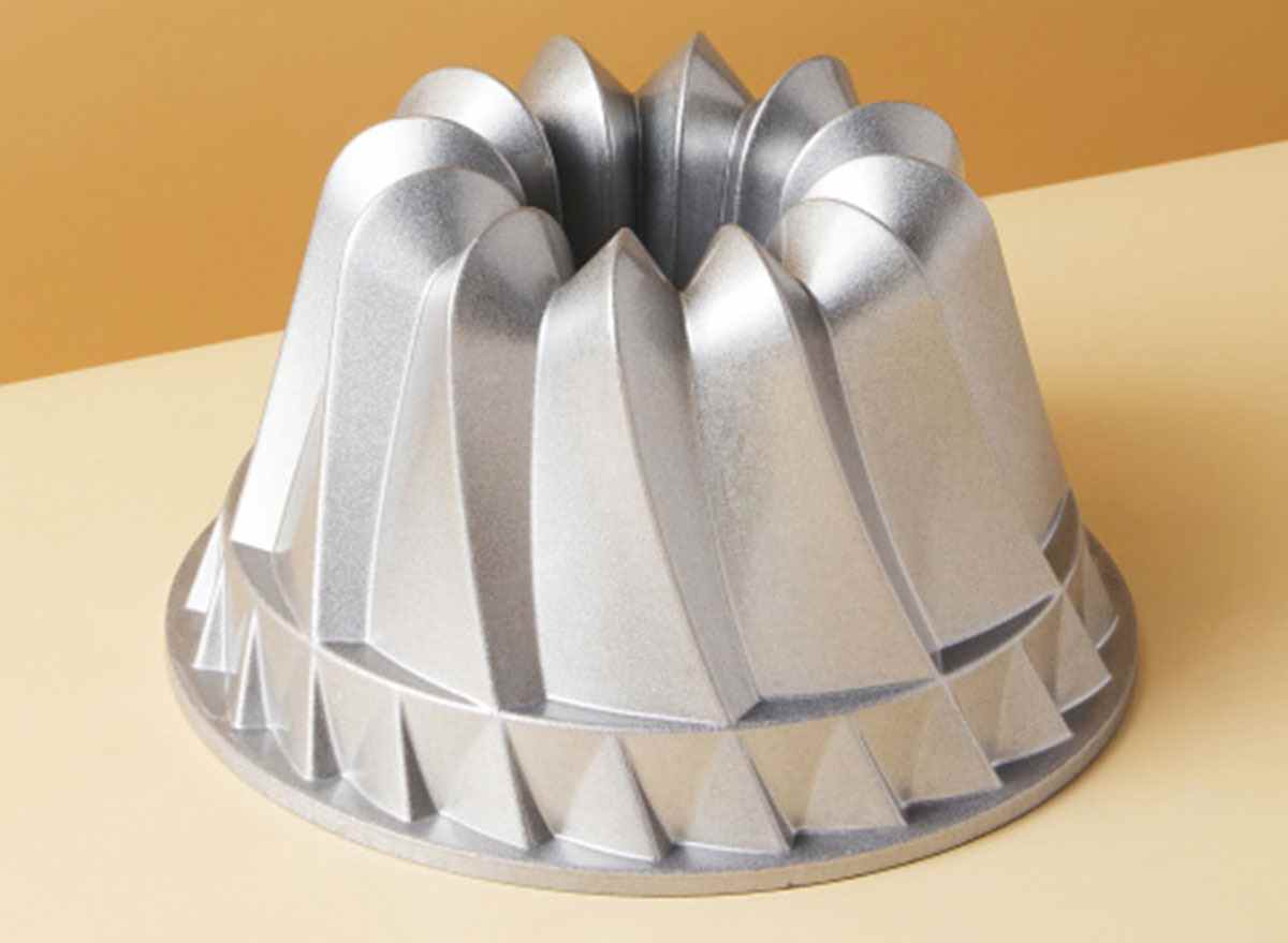 nordicware bundt cake pan