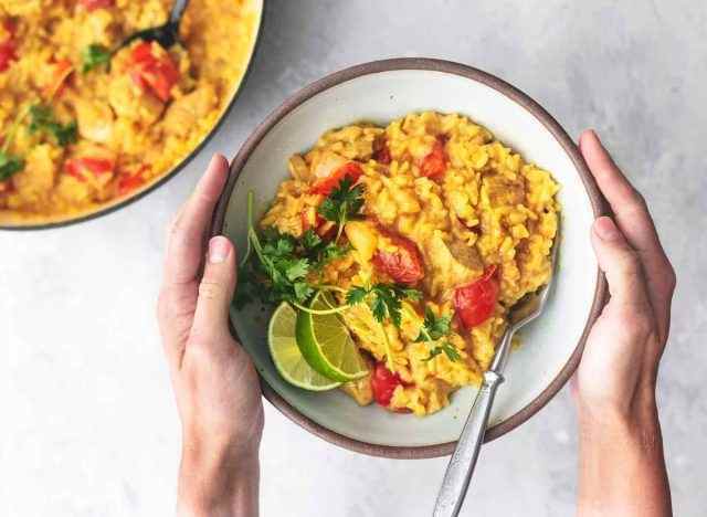 Curryhuhn und Reis
