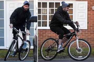 Ex-Star von Man Utd sieht unkenntlich aus, als er nach Fahrverbot Fahrrad fährt