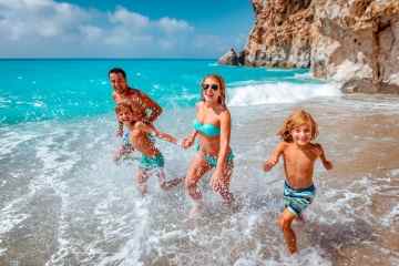 Die besten familienfreundlichen Hotels in Spanien mit Babysitting – diesen Sommer ab 492 £ pro Person