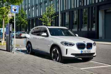 Meinem 62.000 Pfund teuren Elektroauto geht innerhalb von Stunden die Batterie aus … BMW weigert sich, es zu reparieren