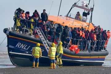 Die Rettungsbootchefs erhöhen die Besatzung um 50 %, während sich die Flüchtlingskrise im Kanal verschlimmert