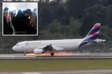 Schluchzende Passagiere beten, während bei einer schrecklichen Notlandung Funken aus dem Jet fliegen