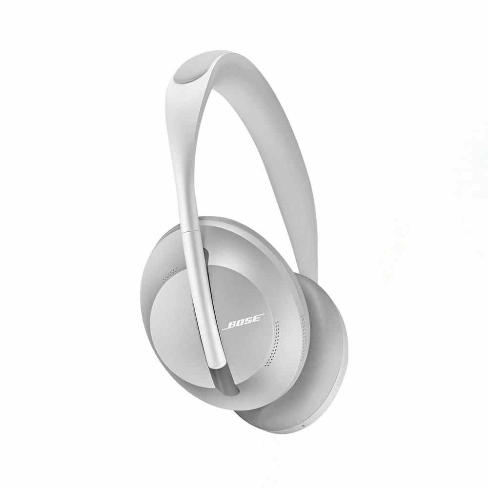 Silber Bose Noise Cancelling Headphones 700 auf weißem Hintergrund