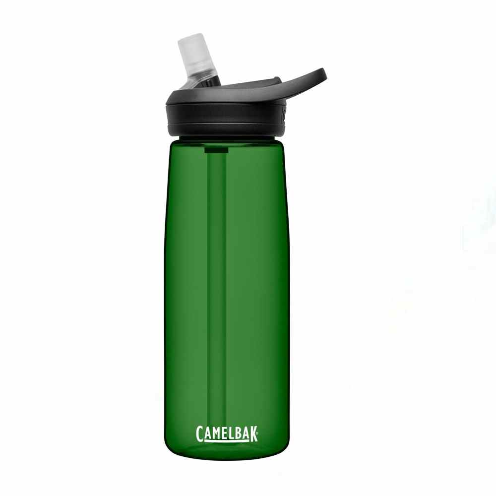 Grüne CamelBak Eddy+ Wasserflasche auf weißem Hintergrund