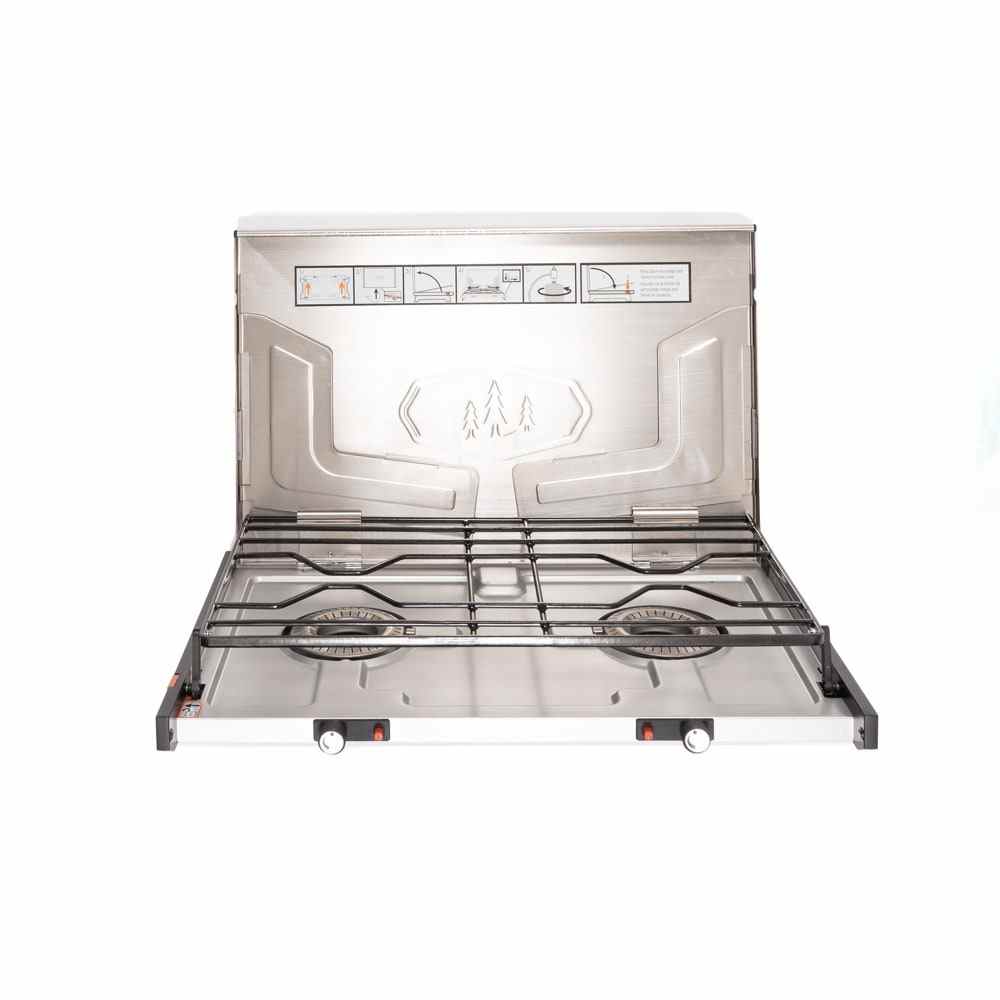 Silber Gsi Outdoors Pinnacle Pro 2-Brenner-Kocher auf weißem Hintergrund