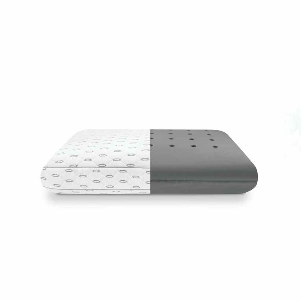 Halb weiß und halb grau SensorPEDIC Wellness Collection Bettkissen aus mit Holzkohle angereichertem Memory-Schaumstoff auf weißem Hintergrund