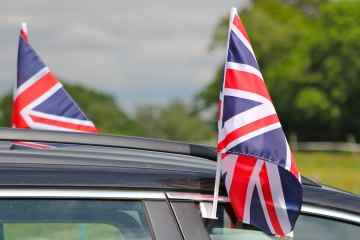 Die Fahrer warnten, dass sie mit einer Geldstrafe von 2.500 Pfund belegt werden könnten, wenn sie das Jubiläum der Königin feiern