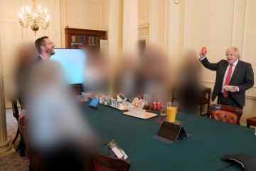 Boris ‘Geburtstagsparty-Bilder, die den Lockdown brechen, wurden in einem verdammten Grey-Bericht enthüllt