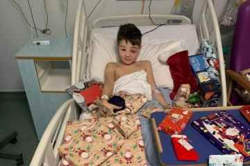 Mein Sohn verbrachte Weihnachten nach einer seltenen Covid-Komplikation im Krankenhaus