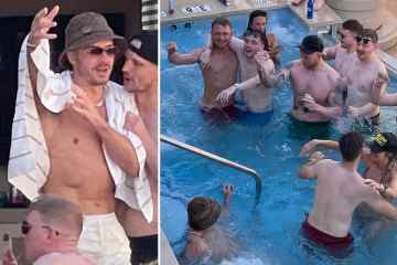 Grealish-Partys im Pool von Las Vegas mit einem riesigen Prem-Rivalen – kannst du wen erkennen?