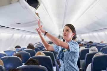 Ich bin Flugbegleiterin – die schlechten Fluggewohnheiten, die Passagiere vermeiden sollten