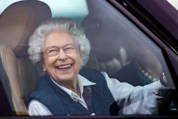 Die Königin lässt Passagiere mit einem skurrilen Spitznamen für ihr Navi in ​​Hysterie zurück