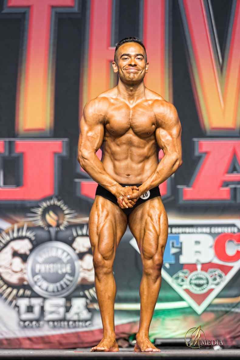 Lalo Rumayor bei einem Bodybuilding-Wettbewerb 2022.