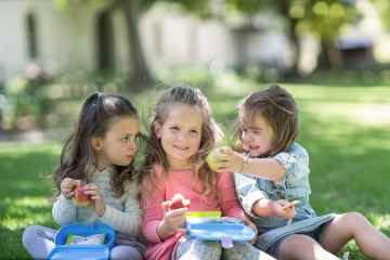 Elf Top-Angebote für Snacks und Lunchpakete für Kinder zum Sparen an Tagesausflügen