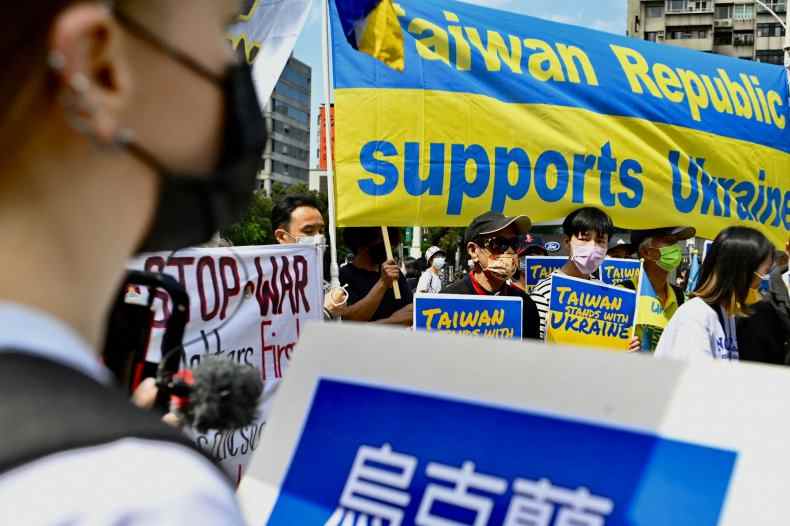 Taiwan protestiert in Taipeh für die Ukraine China