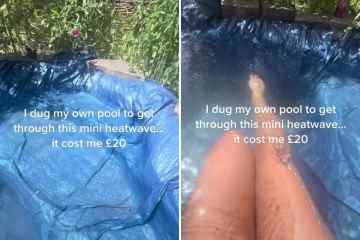 Eine Frau zeigt einen selbstgebauten 20-Pfund-Swimmingpool, den sie gebaut hat, um die Hitzewelle zu überleben