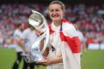 England-Heldin Ellen White verabschiedet sich nach Euro-Sieg emotional