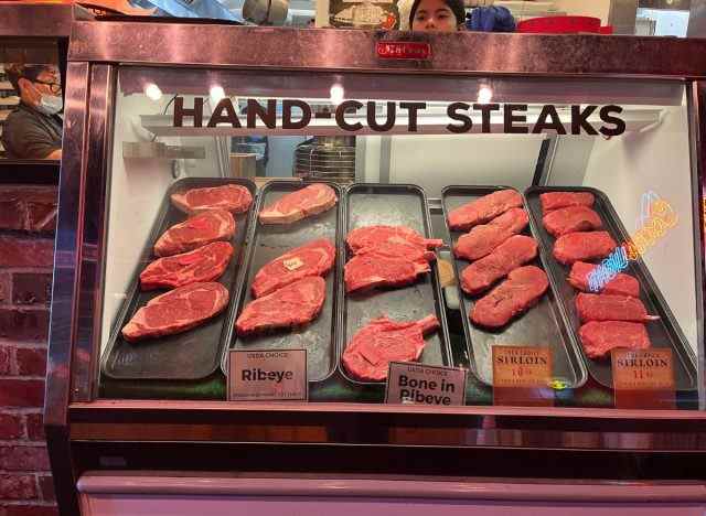 Texas-Roadhouse-Steaks