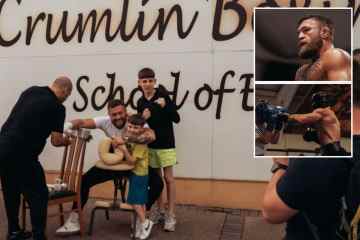 Conor McGregor begeistert junge Fans mit einer Trainingseinheit im Crumlin Boxing Club