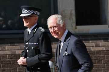 König Charles dankt den Rettungskräften im „Ring of Steel“ für die Beerdigung der Königin