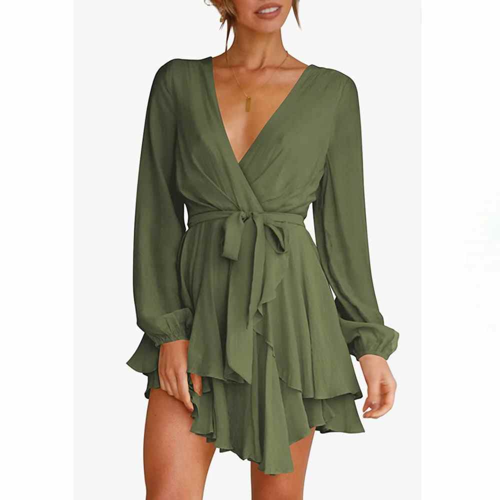 Grünes Cosonsen-Rüschen-Mini-Swing-Kleid auf Modell