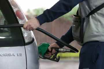 Die Benzinpreise fallen unter 166 Pence pro Liter – das spart 14 £ pro Tank