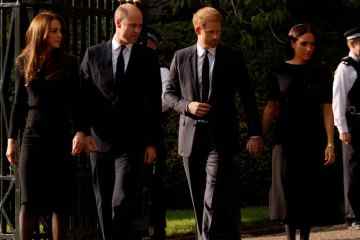 Prinz Harry und William kommen ENDLICH wieder zusammen, als Meghan und Kate gemeinsam um Queen trauern
