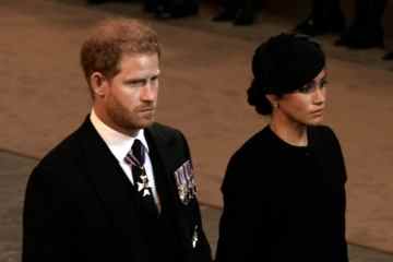 Harry und Meghan „brechen mit impulsiven Gesten aus der Reihe“ im Dienste der Queen