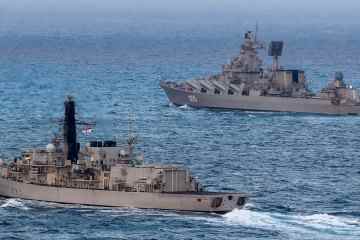 Die Royal Navy fängt einen russischen Raketenkreuzer während der Fahrt an britischen Gewässern ab