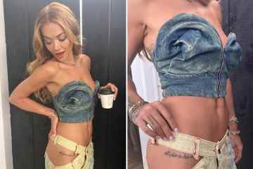 Rita Ora zeigt selten gesehenes Hüfttattoo in ausgeschnittenen Jeans und trägerlosem Top