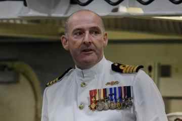 Ex-Kapitän des Flugzeugträgers der Royal Navy entlassen, weil er „Seeleute angegriffen“ hat