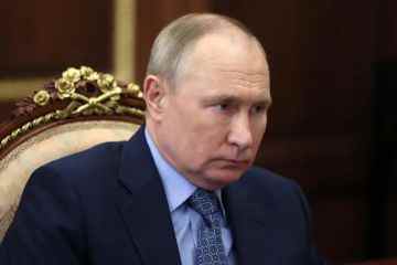 Putin beschuldigt, „Kamikaze-Drohnenangriffe“ gestartet zu haben, als Explosionen Kiew trafen