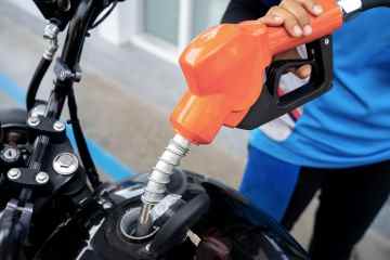 Fahrer lehnen die Besteuerung von Elektroautos ab, bitten Hunt jedoch, die Kraftstoffsteuer NICHT zu erhöhen