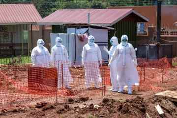 Britische Ärzte sagten, sie seien in höchster Alarmbereitschaft wegen Ebola, da bei einem Ausbruch in Uganda 10 Menschen sterben
