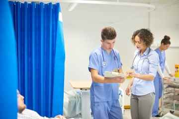 Der NHS zahlt Krankenschwestern der Agentur bis zu 2.500 GBP pro Schicht, um eine schwere Personalkrise zu bewältigen