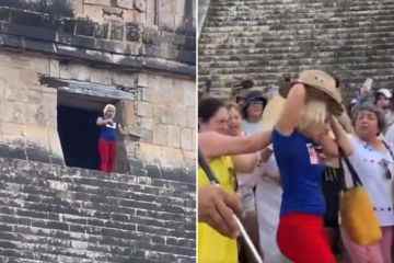 Beobachten Sie, wie eine Menschenmenge einen „respektlosen“ Touristen angreift, der auf einer Pyramide in Mexiko getanzt hat
