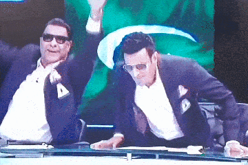 Sehen Sie, wie Cricket-Moderatoren im Fernsehen tanzen, während Pakistan Kiwis im T20-Halbfinale besiegt