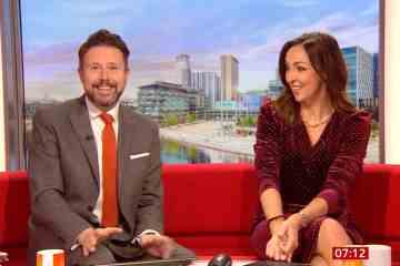 Jon von BBC Breakfast kann nicht widerstehen, bei I’m A Celeb zu graben – und lässt Sally in Stich