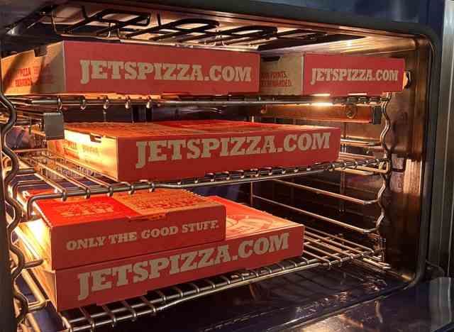 Jets Pizza
