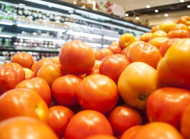 Tomaten im Supermarkt
