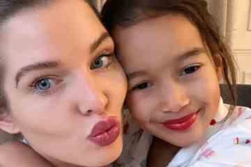 Helen Flanagan schminkt ihre Tochter und nennt sie „die Liebe meines Lebens“