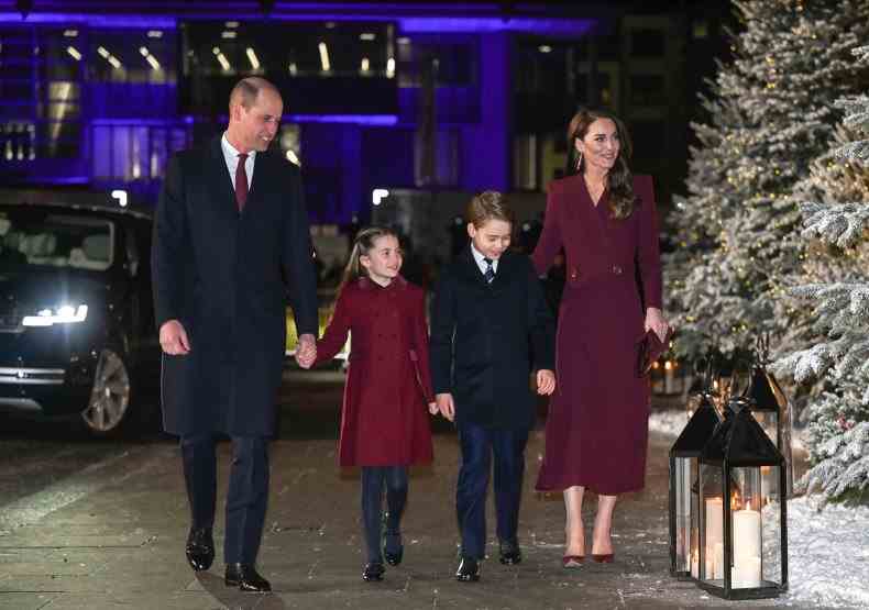 Familie Wales nimmt an königlichen Weihnachtsliedern teil