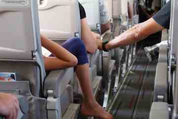 Reisende verraten, warum Sie den gefürchteten Sitzplatz im Mittelflugzeug buchen sollten