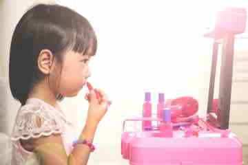 Rosafarbenes Spielzeug „für Mädchen“ kostet Eltern dieses Weihnachten mehr als andere Farben