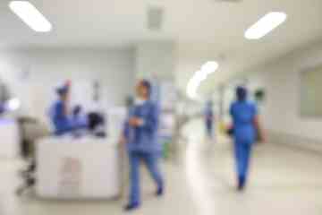 „Twindemic“ explodiert, während die Grippefälle im Krankenhaus um das Siebenfache steigen und Covid in die Höhe schnellt