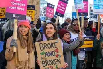 Ärzte in der Ausbildung drohen in der NHS-Krise mit dreitägigen Streiks wegen Bezahlung 