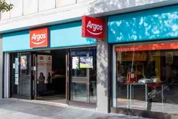 Argos-Käufer loben einen 50-Pfund-Luftentfeuchter, der hilft, Schimmel vollständig zu beseitigen.
