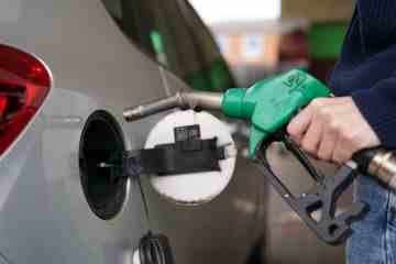 Die Benzinpreise fallen zum ersten Mal seit der Invasion in der Ukraine unter 1,50 £ pro Liter